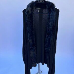 Beautiful Black Shawl with Faux Fur Size XS/Small